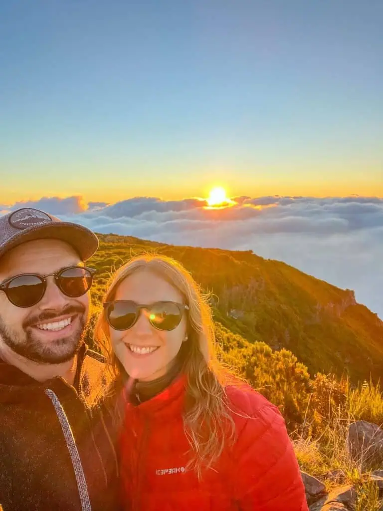 Blog voyage - Selfie Antoine et Léa au Sunrise Pico Ruivo à Madère